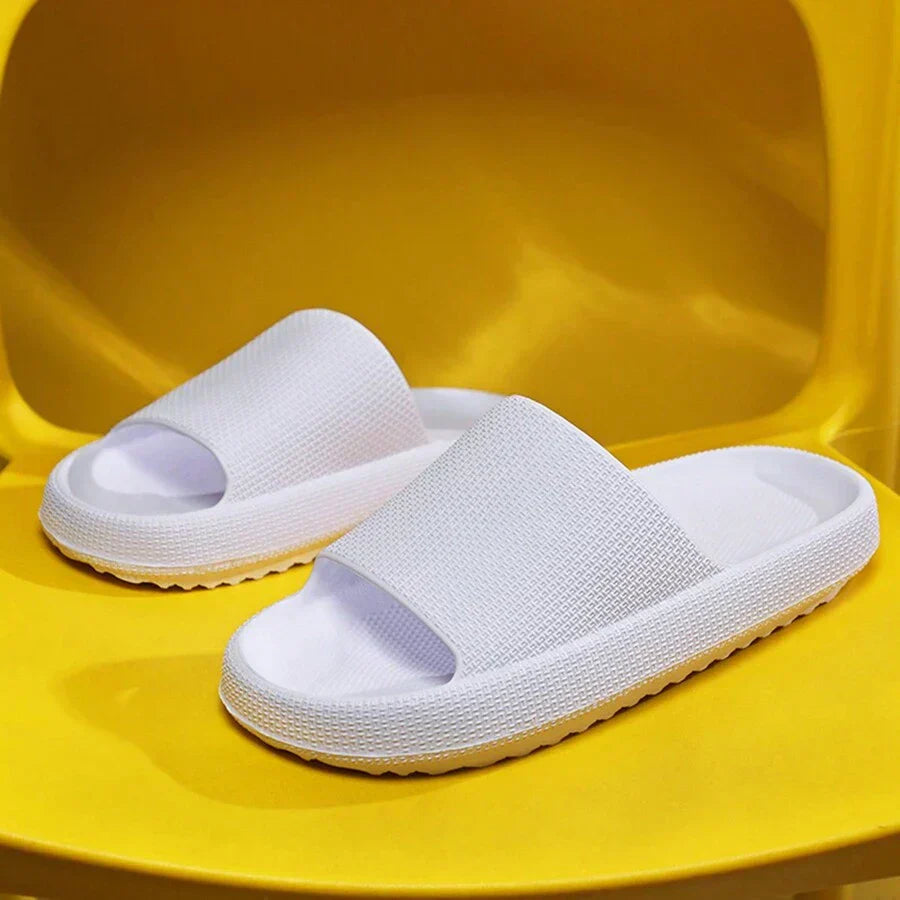 Cloud Slippers for Women and Men,Pillow Slippers Thicken Sole Cloud Cushion Slides Super Comfy Soft Foam Slides Non Slip Shower Bathroom Slides Sandals